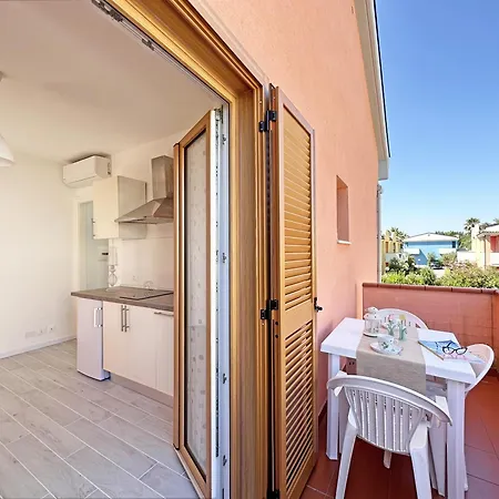 Apartment 498 - Bilocale Completamente Ristrutturato Al Primo Piano A Con Doppio Terrazzo Vicino Al Mare Climatizzato - Inclusa Nel Prezzo